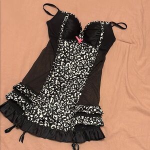 Victoria’s Secret NWT Black and White Leopard Print Bustier